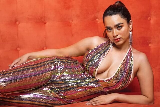 Soundarya Sharma Age