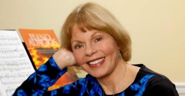 Toni Tennille Net Worth: Delving into the Earnings of the Music Icon