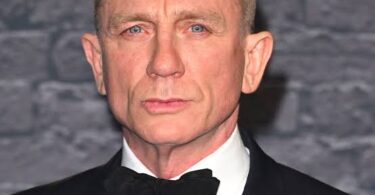 Is Daniel Craig Gay?