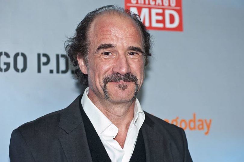 Elias Koteas Net Worth