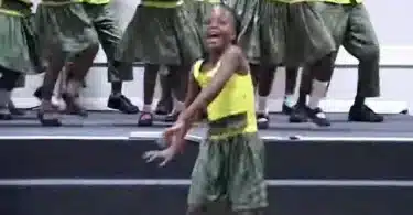 Mwamba Rock Choir - Mujje Tumusinze