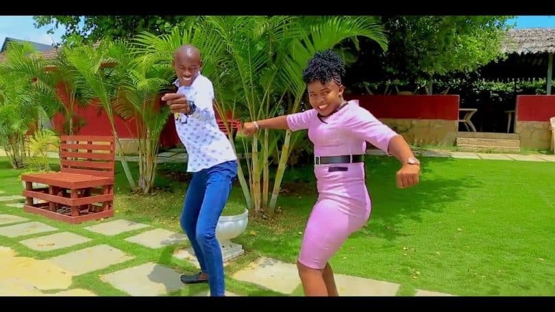 Kasinga Kasenga Ft Roseline Katungwa - Ekai Tutaie